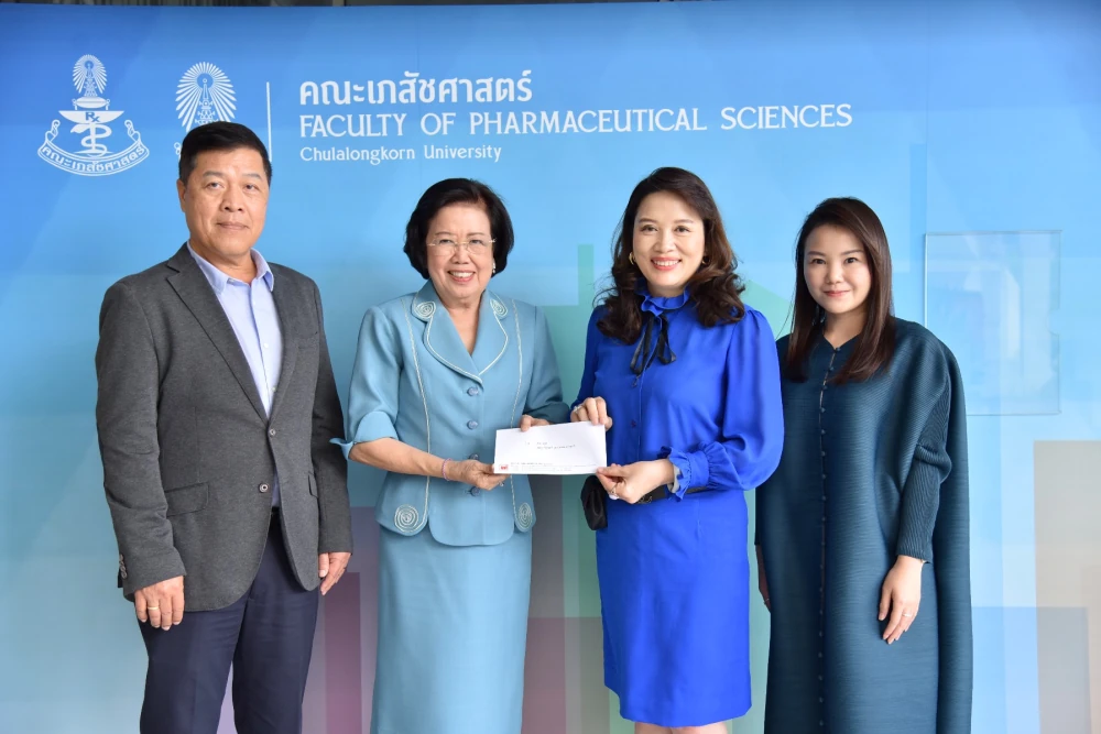 UMI มอบทุนการศึกษา คณะเภสัชศาสตร์ จุฬาลงกรณ์มหาวิทยาลัย