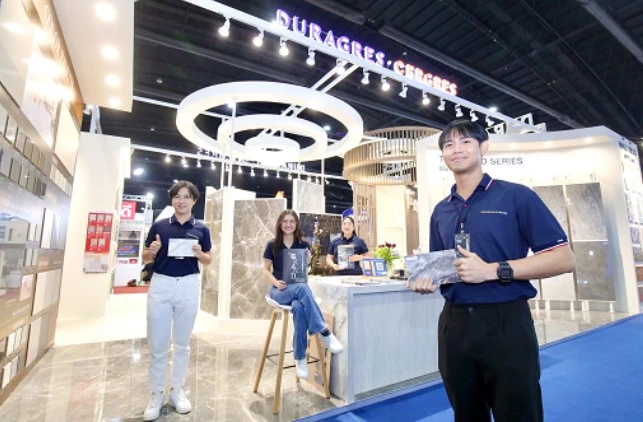 UMI นำแบรนด์ ดูราเกรสและเซอเกรส บุกงานสถาปนิกปี 67 นำนวัตกรรมกระเบื้องซีรีส์ใหม่ “Touch of Nature” ชูสัมผัสธรรมชาติ และยั่งยืน