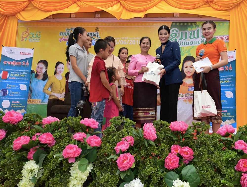UMI GROUP ร่วมปันน้ำใจบริจาคเงินช่วยเหลือผู้ประสบอุทกภัยสปป.ลาว
