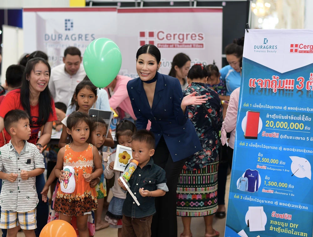 UMI GROUP ร่วมปันน้ำใจบริจาคเงินช่วยเหลือผู้ประสบอุทกภัยสปป.ลาว