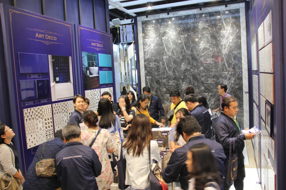 UMI GROUP โชว์นวัตกรรมและเทรนด์กระเบื้องปี 2019 ”ART DECO”  พร้อมดึงอาจารย์ช้างเปิดตัวกระเบื้องเสริมฮวงจุ้ยดูราเกรสและเซอเกรส ในงานสถาปนิก' 62